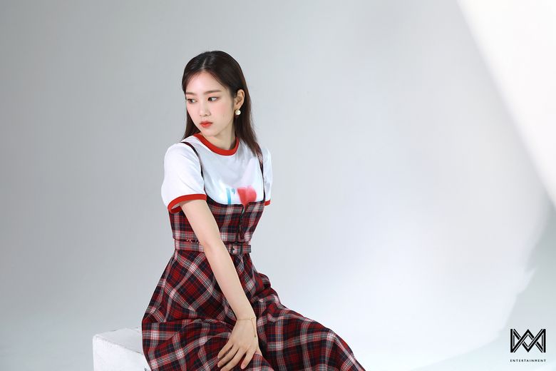 OH MY GIRL's JiHo For Y Magazine Vol.03 Behind-the-Scene