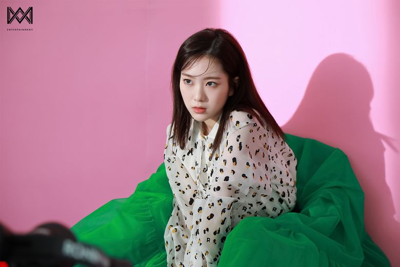 OH MY GIRL's JiHo For Y Magazine Vol.03 Behind-the-Scene