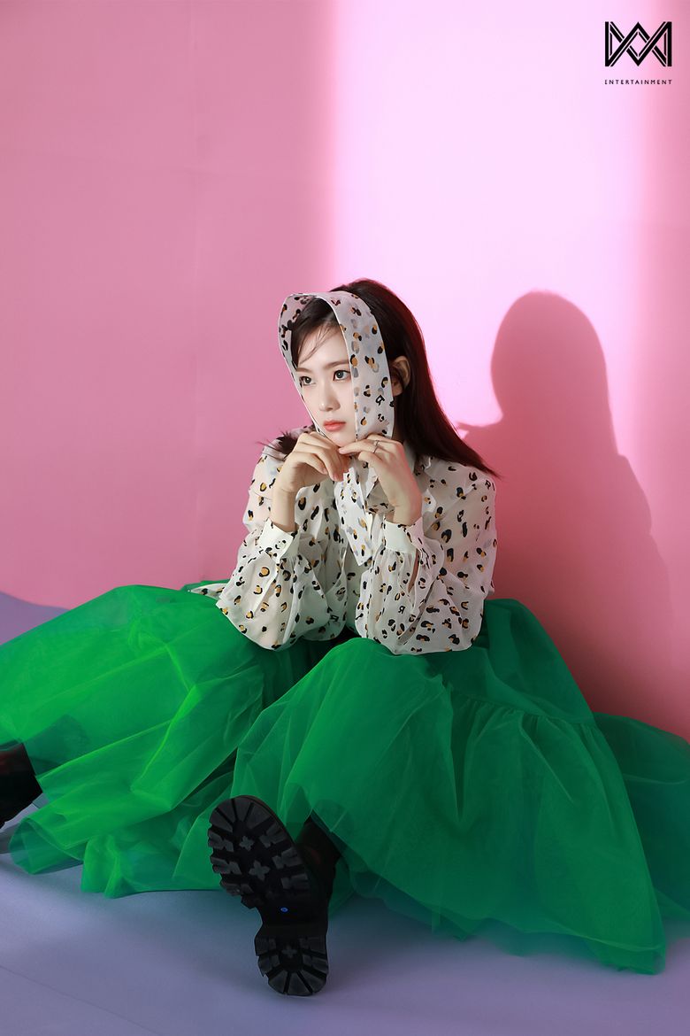 OH MY GIRL's JiHo For Y Magazine Vol.03 Behind-the-Scene