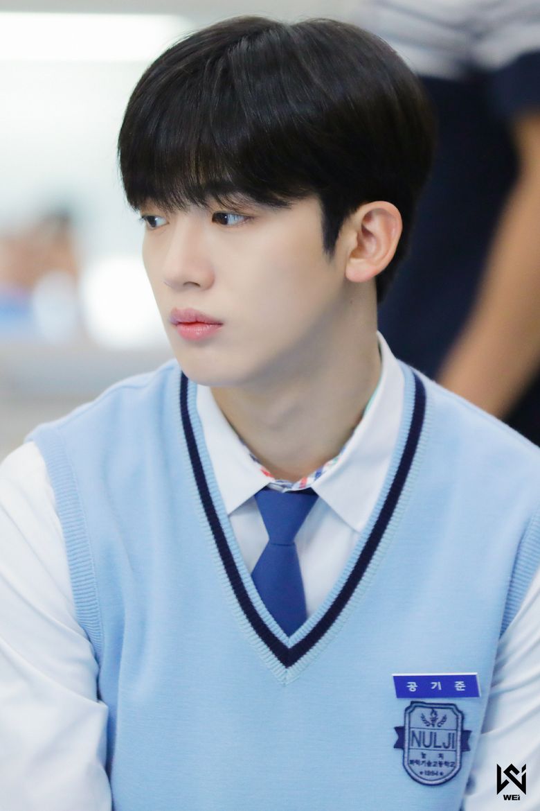 WEi's Kim YoHan, Drama "School 2021" Set Behind-the-Scene - Part 2