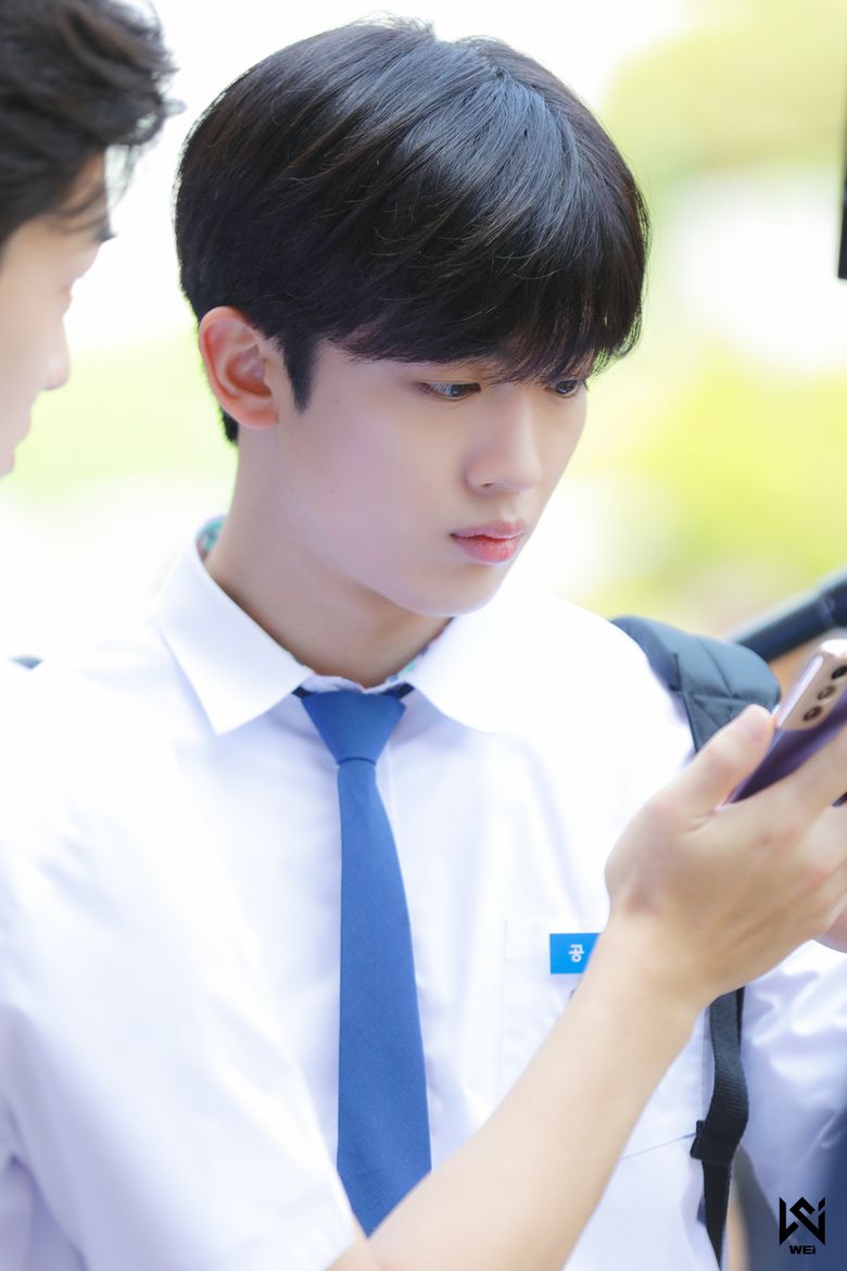 WEi's Kim YoHan, Drama "School 2021" Set Behind-the-Scene - Part 1