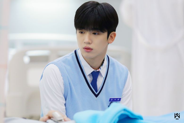 WEi's Kim YoHan, Drama "School 2021" Set Behind-the-Scene - Part 2