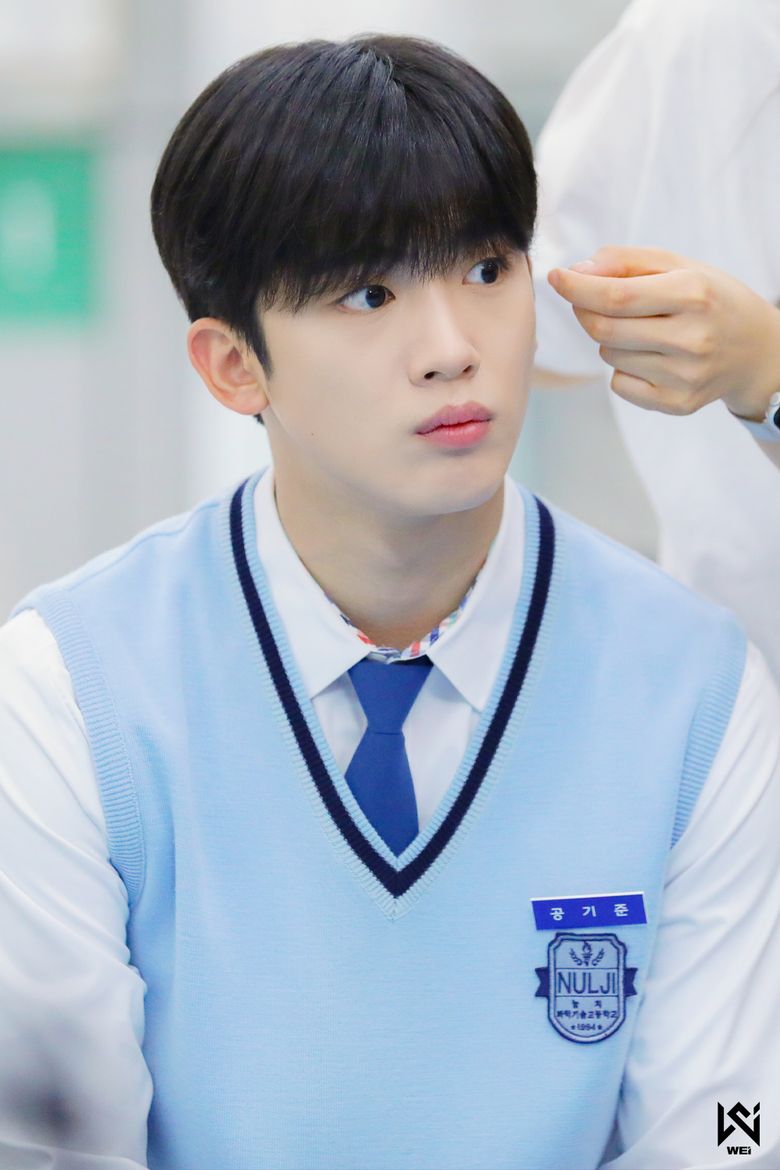 WEi's Kim YoHan, Drama "School 2021" Set Behind-the-Scene - Part 2