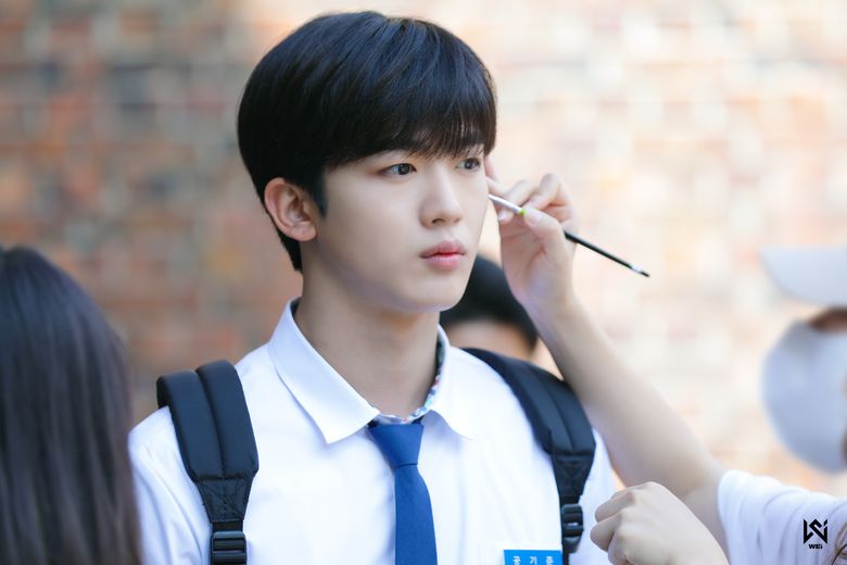 WEi's Kim YoHan, Drama "School 2021" Set Behind-the-Scene - Part 1