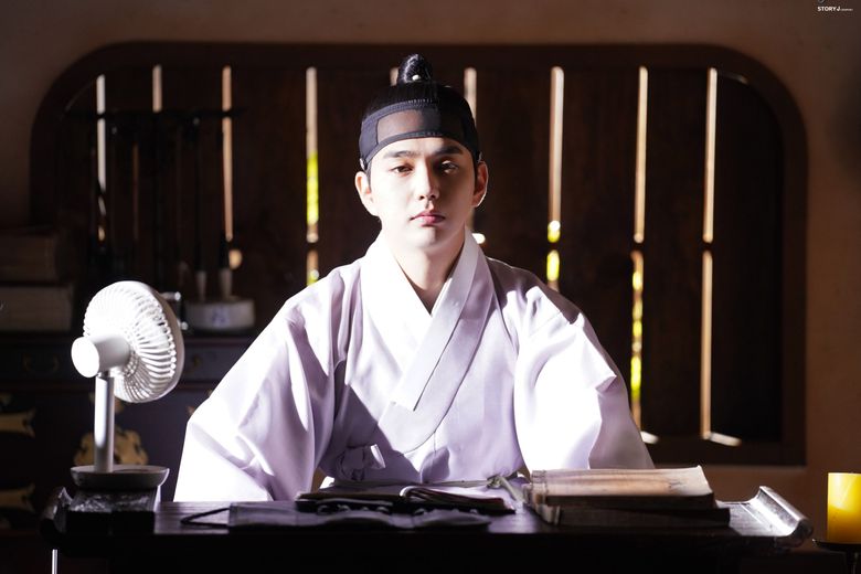 Yoo SeungHo, Drama “Moonshine” Set Behind-the-Scene - Part 2