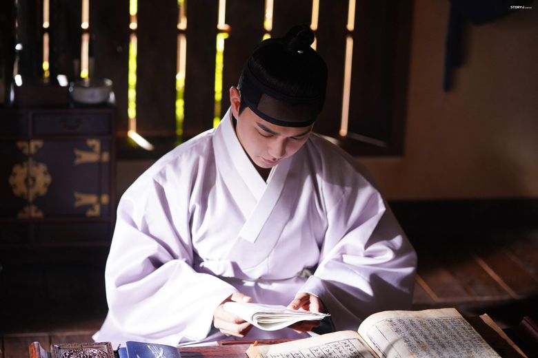 Yoo SeungHo, Drama “Moonshine” Set Behind-the-Scene - Part 2