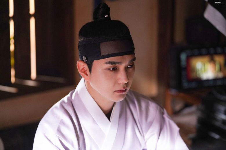 Yoo SeungHo, Drama “Moonshine” Set Behind-the-Scene - Part 2