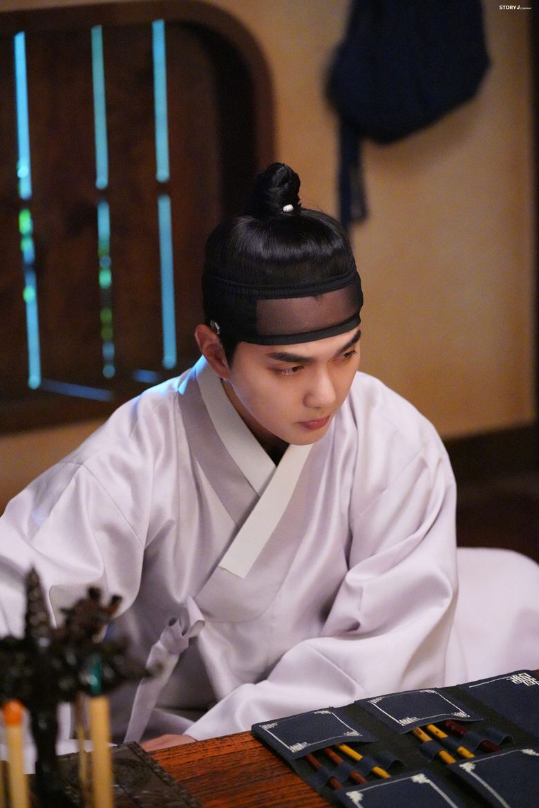 Yoo SeungHo, Drama “Moonshine” Set Behind-the-Scene - Part 2