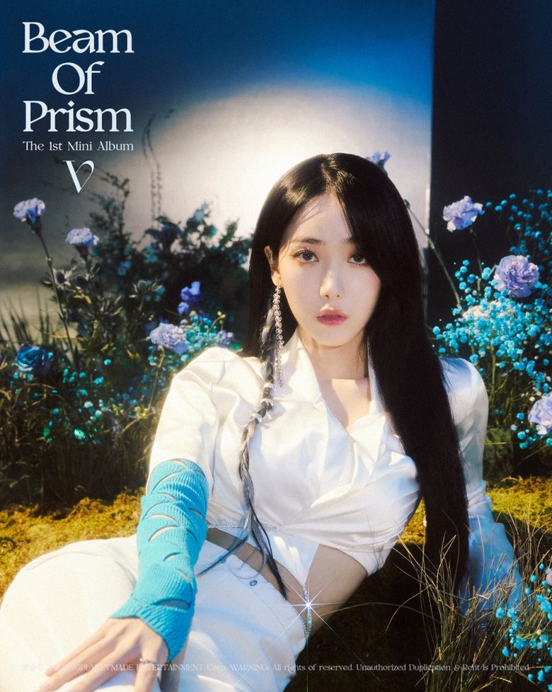 VIVIZ The 1st Mini Album "Beam Of Prism" Concept Photo 1