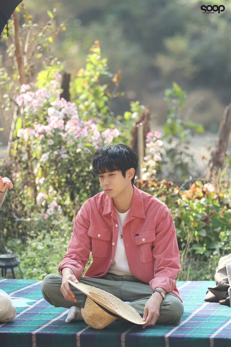 Choi WooShik, Drama “Our Beloved Summer” Set Behind-the-Scene - Part 1