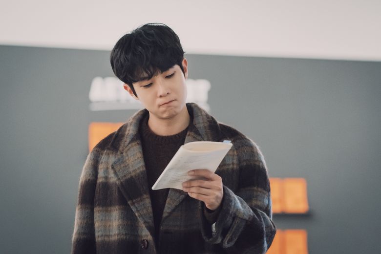 Choi WooShik For Drama "Our Beloved Summer" Set Behind-the-Scene - Part 1