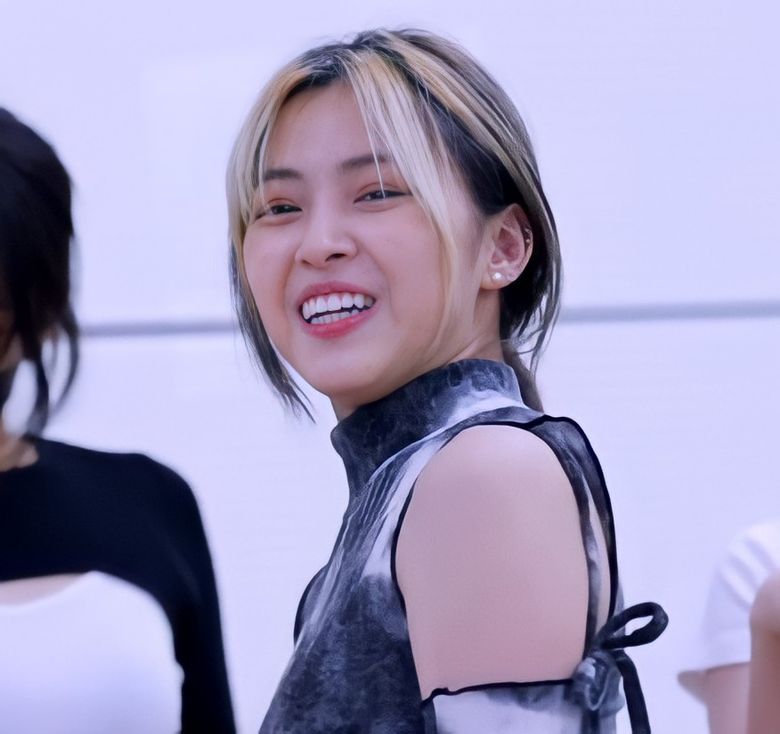 Bias Duality  ITZY s RyuJin Or RyuDdaeng   - 93