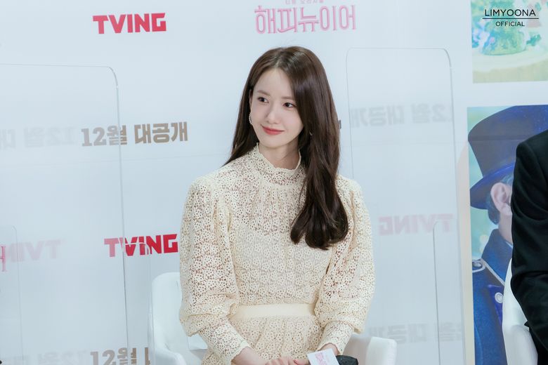 Girl's Generation's YoonA, Movie "A YEAR-END MEDLEY" Press Conference Behind-the-Scenes