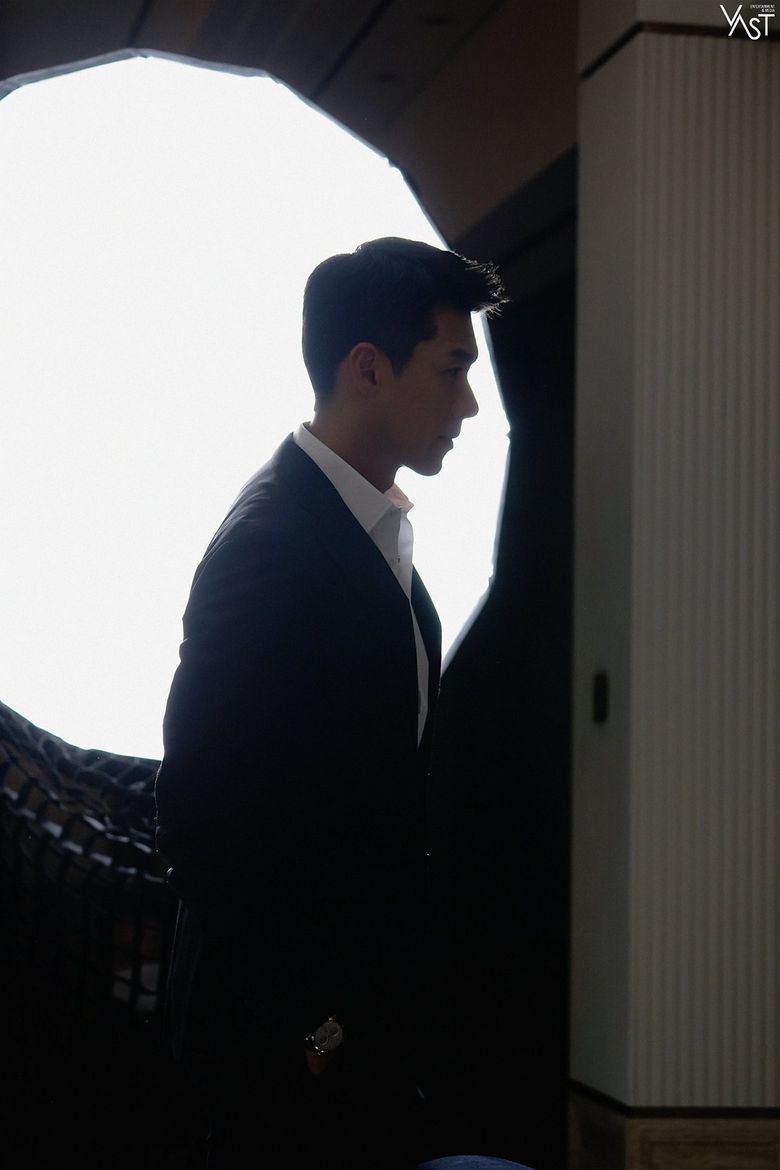 Hyun Bin, Photoshoot Behind-the-Scene - Part 2