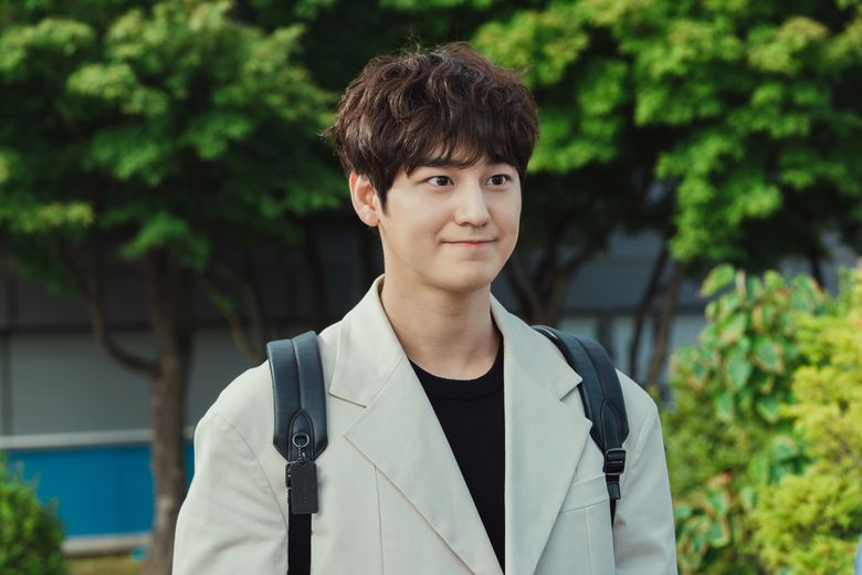 Kim Beom, Drama “Ghost Doctor” Set Behind-the-Scene