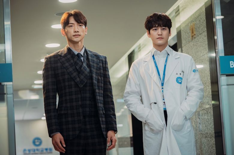 Kim Beom, Drama “Ghost Doctor” Set Behind-the-Scene