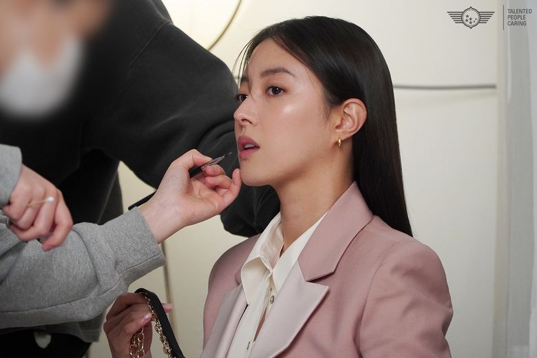 Lee SeYoung For @star1 Korea Magaziene February Issue (+Behind-The-Scene)