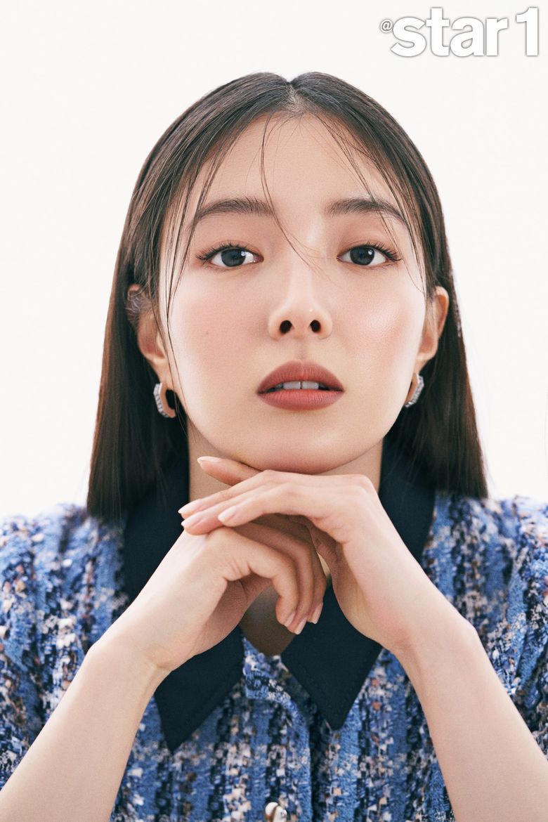 Lee SeYoung For @star1 Korea Magaziene February Issue (+Behind-The-Scene)