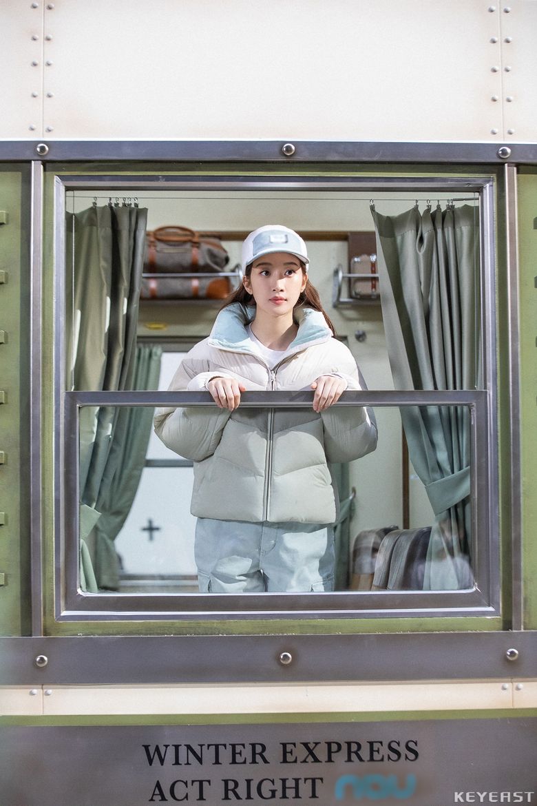 Mun KaYoung, Behind-the-Scene Of Outdoor Sportswear Shooting