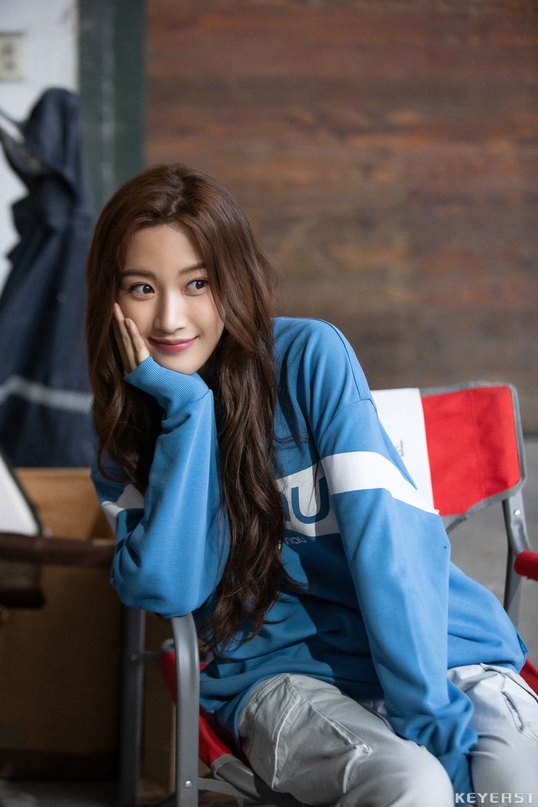 Mun KaYoung, Behind-the-Scene Of Outdoor Sportswear Shooting