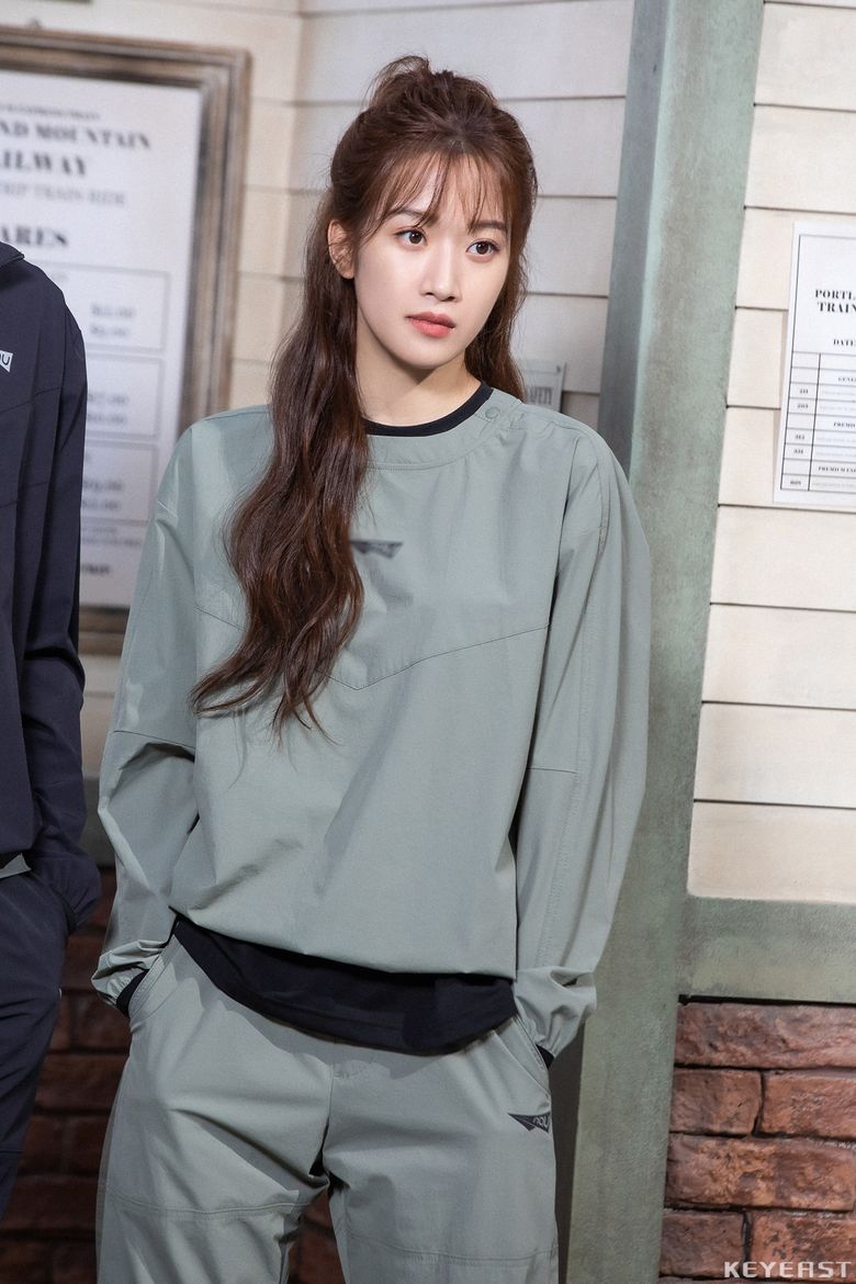 Mun KaYoung, Behind-the-Scene Of Outdoor Sportswear Shooting