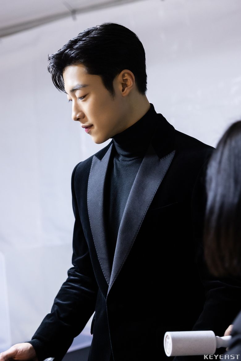 Woo DoHwan, 36th Golden Disc Awards Behind-the-Scene