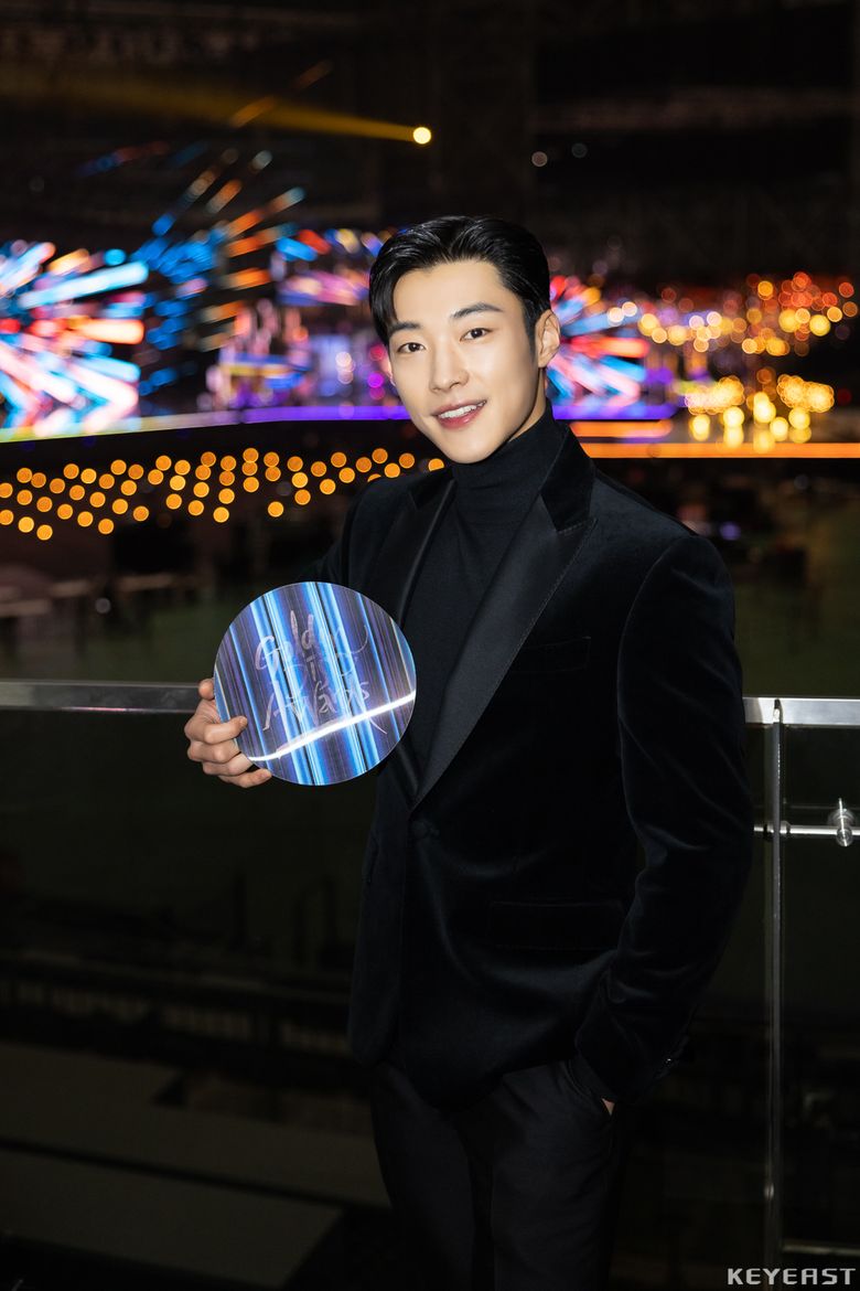 Woo DoHwan, 36th Golden Disc Awards Behind-the-Scene