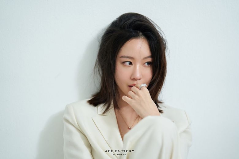 Kim Ajoong For Harper's BAZAAR Korea Magazine February Issue (+Behind-the-Scene) - Part 1