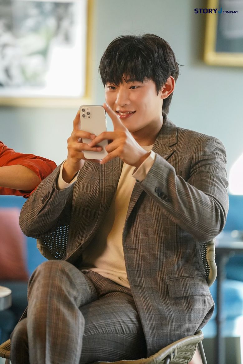 Kim SungCheol, Commercial Shooting Behind-the-Scene