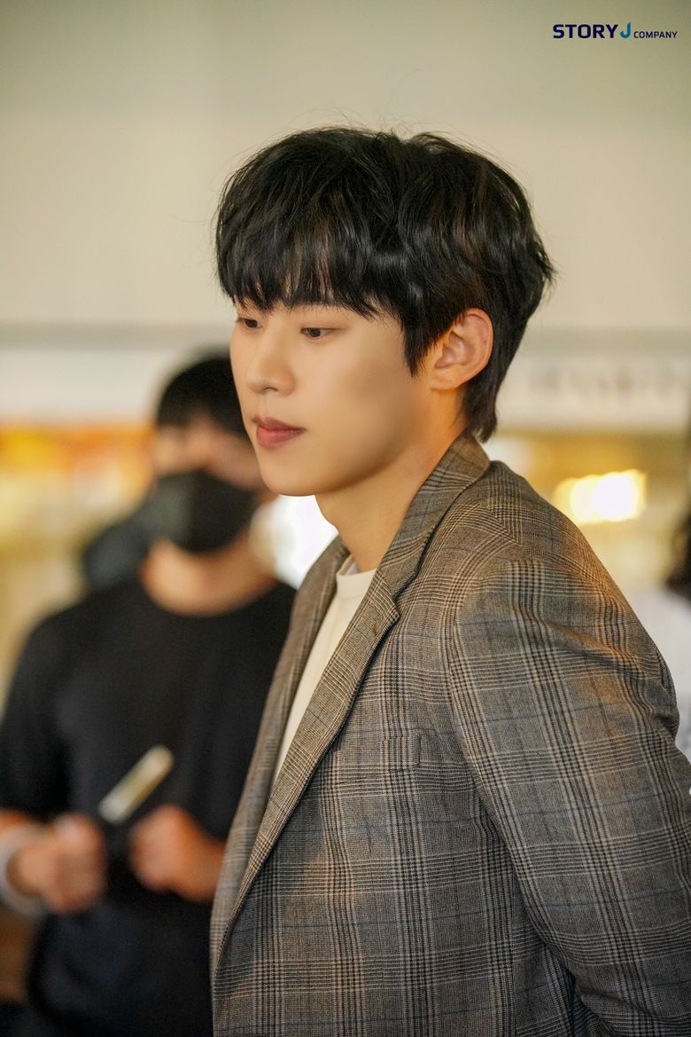 Kim SungCheol, Commercial Shooting Behind-the-Scene