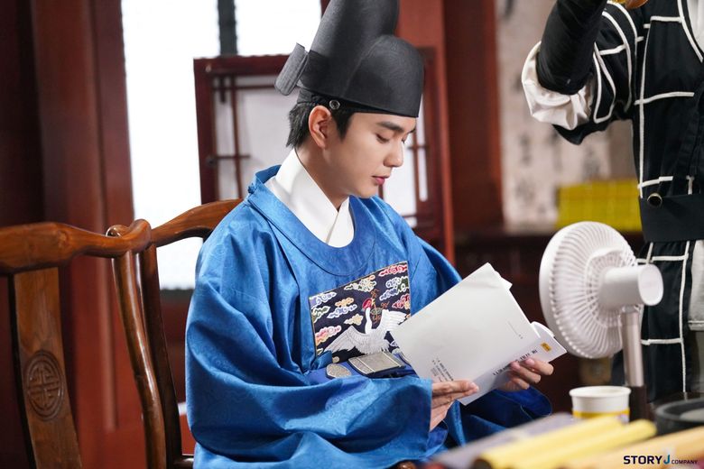 Yoo SeungHo, Drama “Moonshine” Set Behind-the-Scene - Part 3