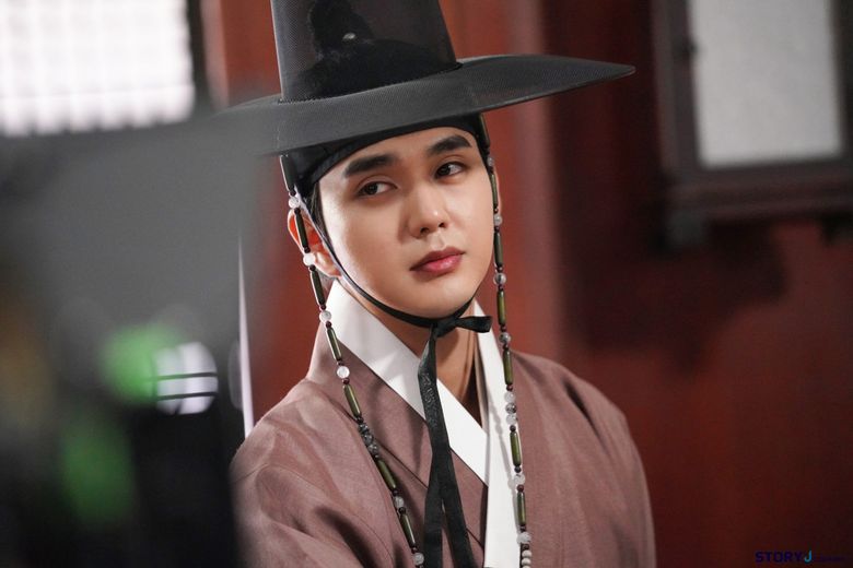 Yoo SeungHo, Drama “Moonshine” Set Behind-the-Scene - Part 3