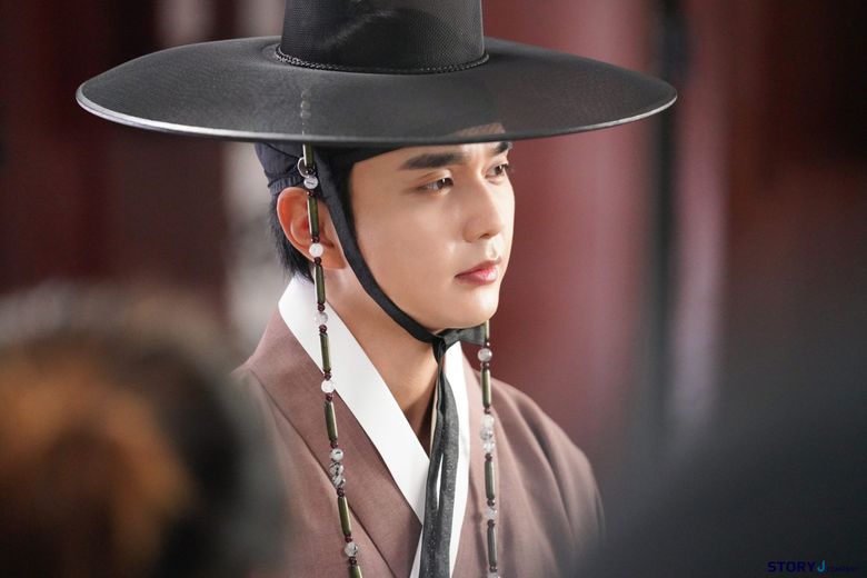 Yoo SeungHo, Drama “Moonshine” Set Behind-the-Scene - Part 3