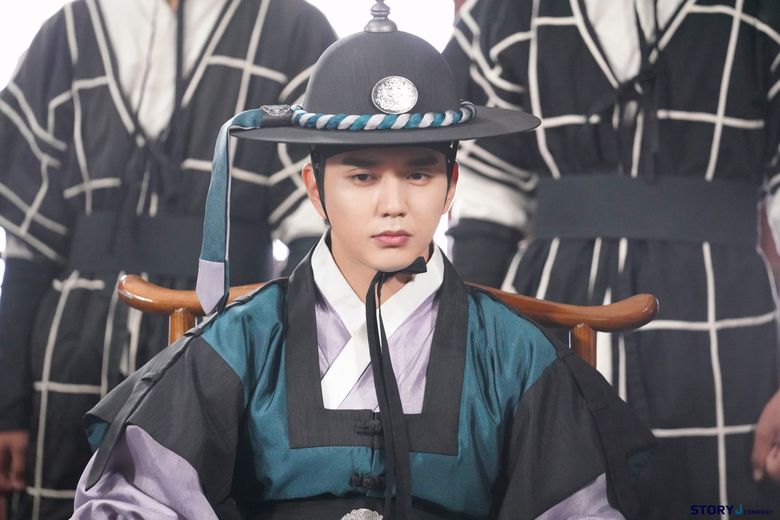 Yoo SeungHo, Drama “Moonshine” Set Behind-the-Scene - Part 3