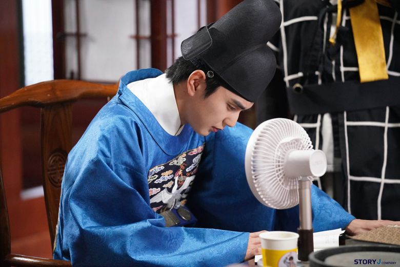 Yoo SeungHo, Drama “Moonshine” Set Behind-the-Scene - Part 3