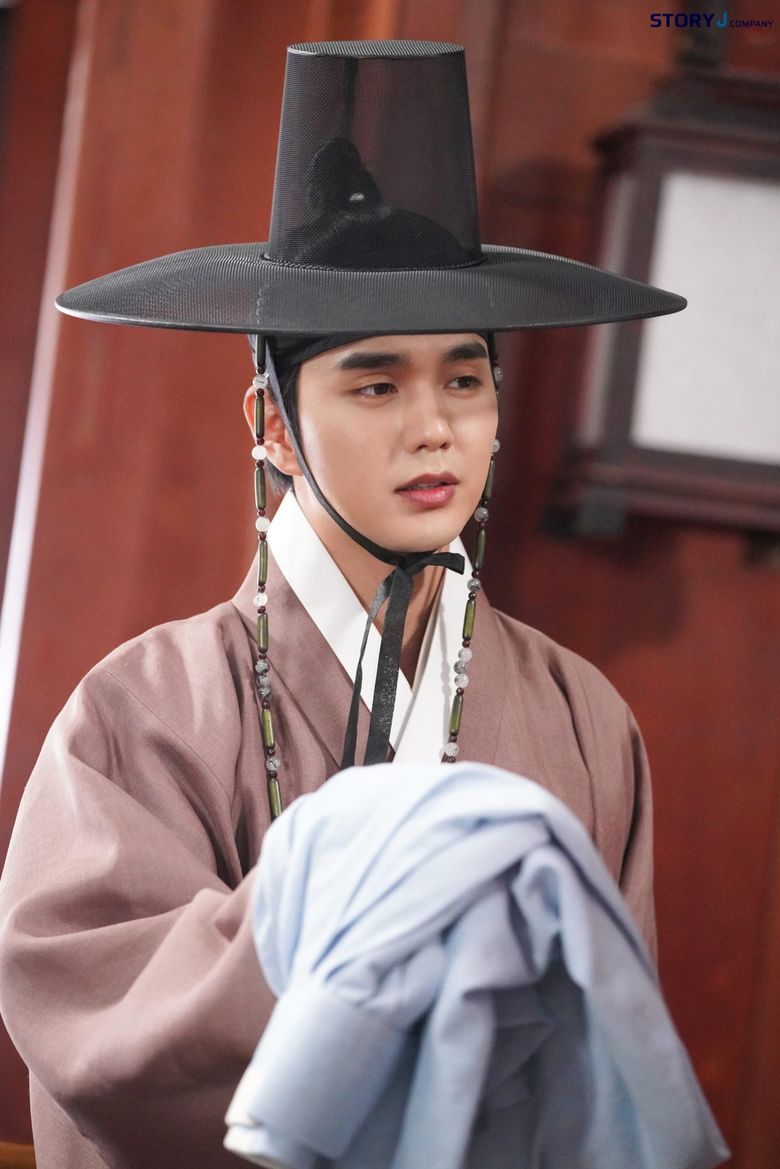 Yoo SeungHo, Drama “Moonshine” Set Behind-the-Scene - Part 3