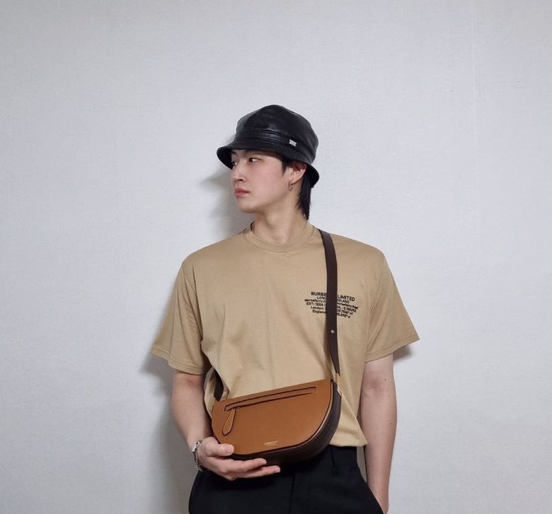 GOT7's Jay B And His Love For Cross Bags