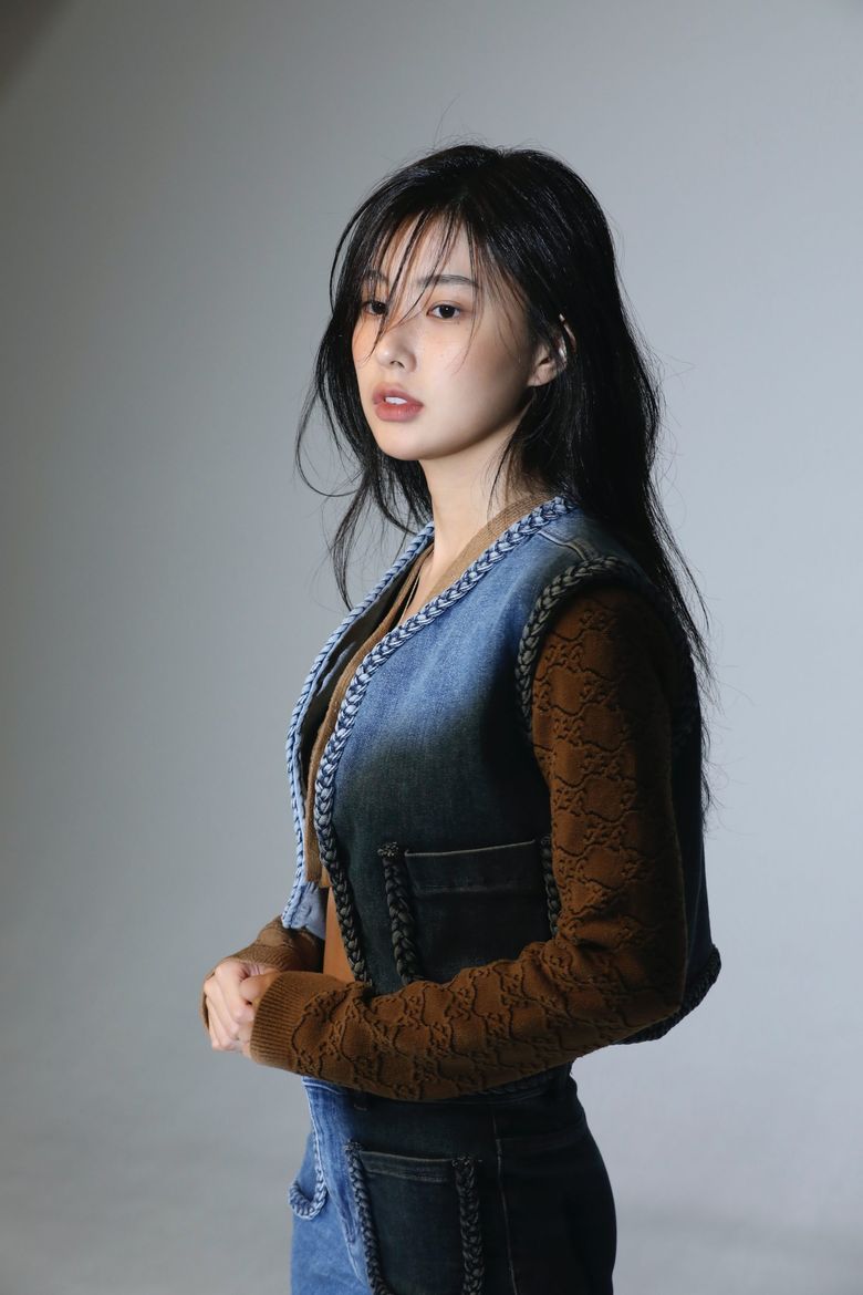 Kang HyeWon For GQ Korea Magazine February Issue Behind-the-Scene