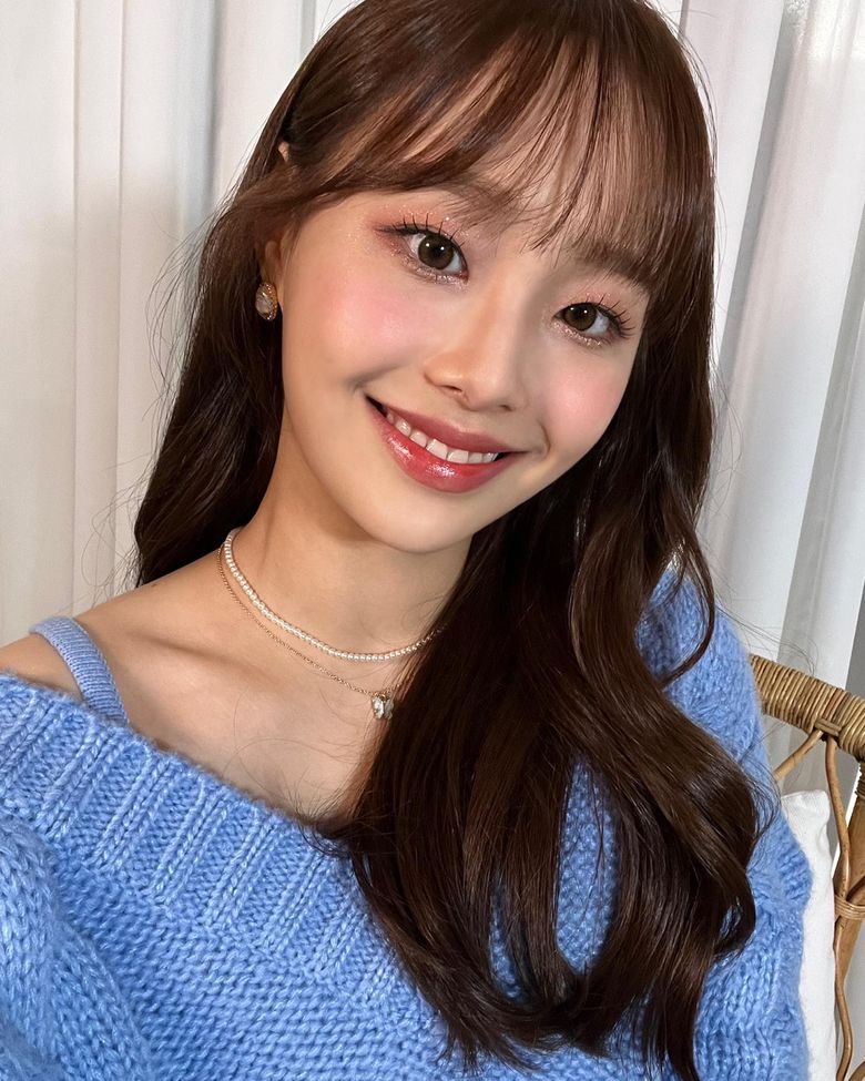 Girl Crush  LOONA s Chuu Is Like A Shining Light With Her Bright And Bubbly Aura - 57