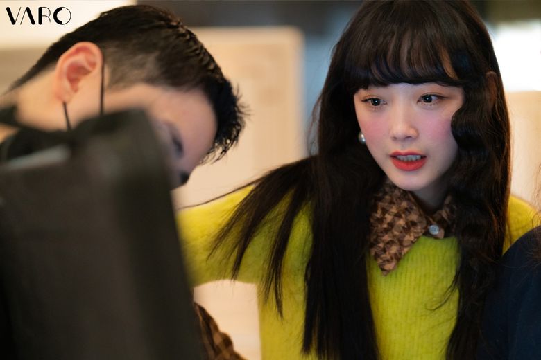 Lee YouMi For COSMOPOLITAN Korea Magazine February Issue Behind-the-Scene - Part 2