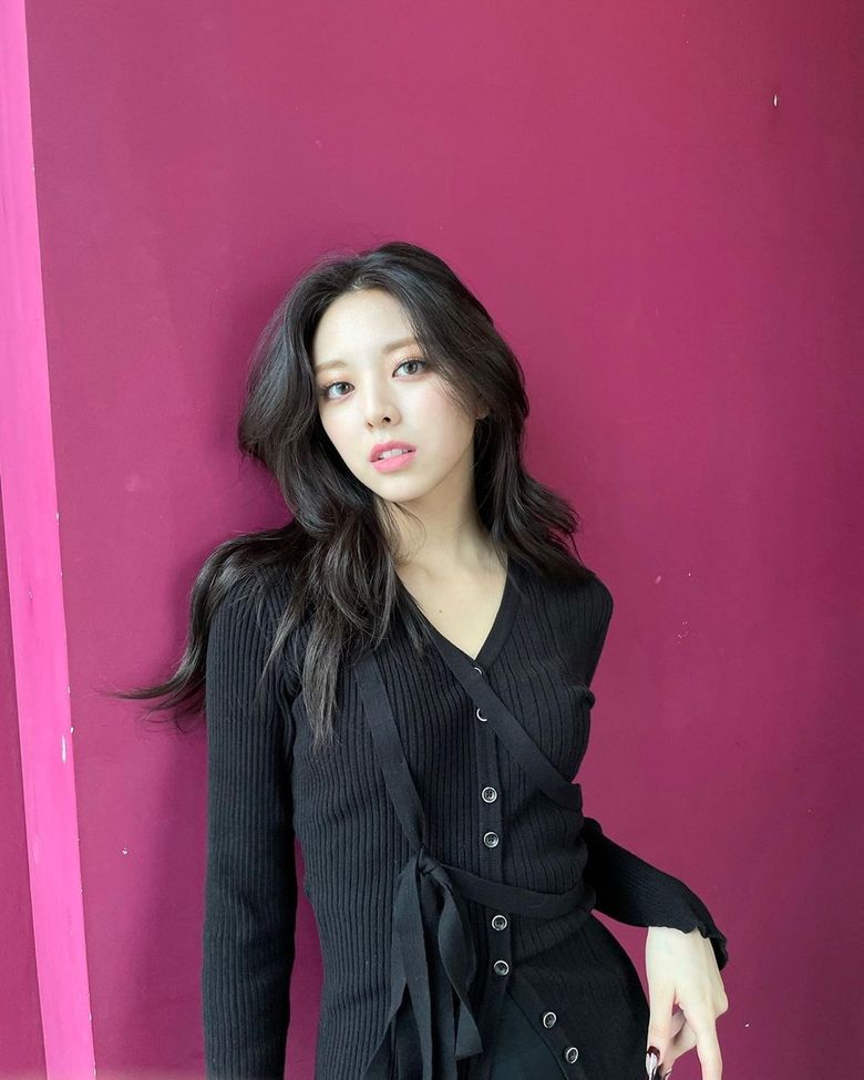 The Most Beautiful Female Idols Born In 1999-2003 (January 2022), As Voted By Kpopmap Readers
