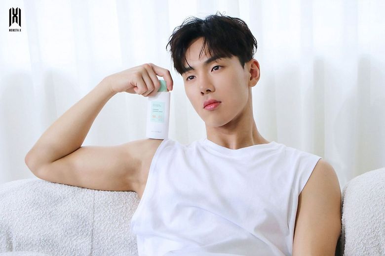 6 Male K Pop Idols With Unbelievable Physical Strength  - 98