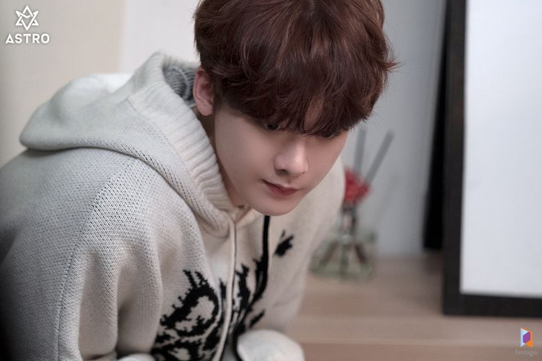 ASTRO's Yoon SanHa Drama "Crazy Love" Set Behind-the-Secen