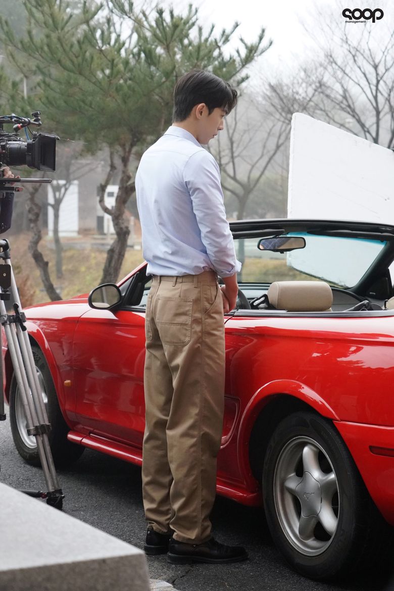 Nam JooHyuk, Drama "Twenty-Five Twenty-One" Set Behind the Scene