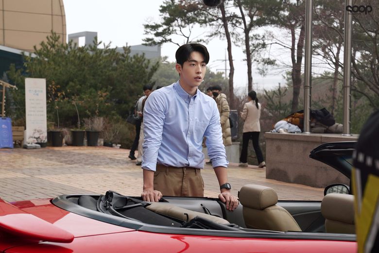 Nam JooHyuk, Drama "Twenty-Five Twenty-One" Set Behind the Scene