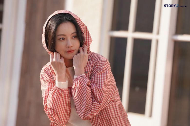 Oh YeonSeo, PhotoShoot Behind-the-Scene