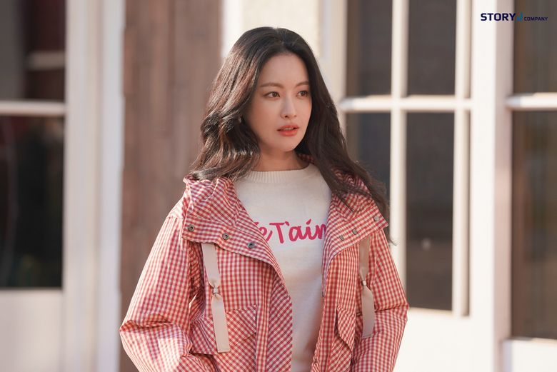 Oh YeonSeo, PhotoShoot Behind-the-Scene