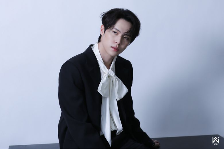 WEi's Kang SeokHwa And Kim DongHan For Marie Claire Magazine March Issue Behind-the-Scene