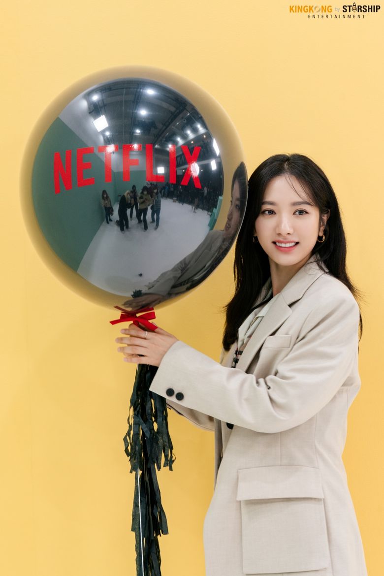 WJSN's Bona, Netflix X The Swoon Interview Behind-the-Scene Part 2