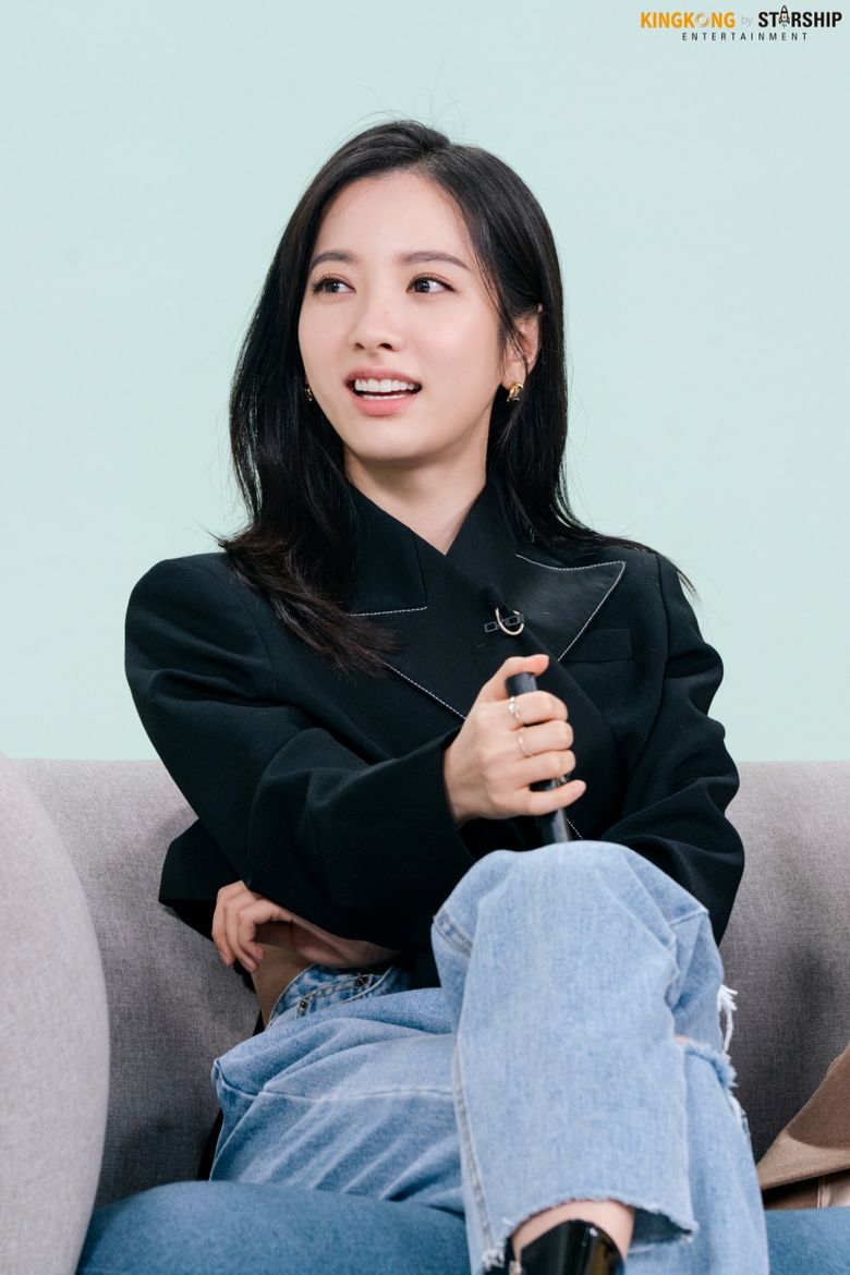 WJSN's Bona, Netflix X The Swoon Interview Behind-the-Scene Part 1